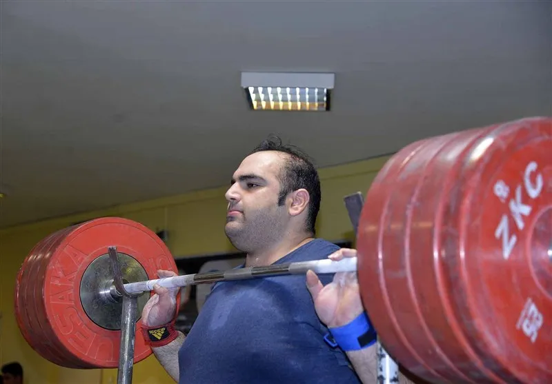 بهداد سلیمی سرمربی تیم وزنه‌برداری بیمه رازی شد