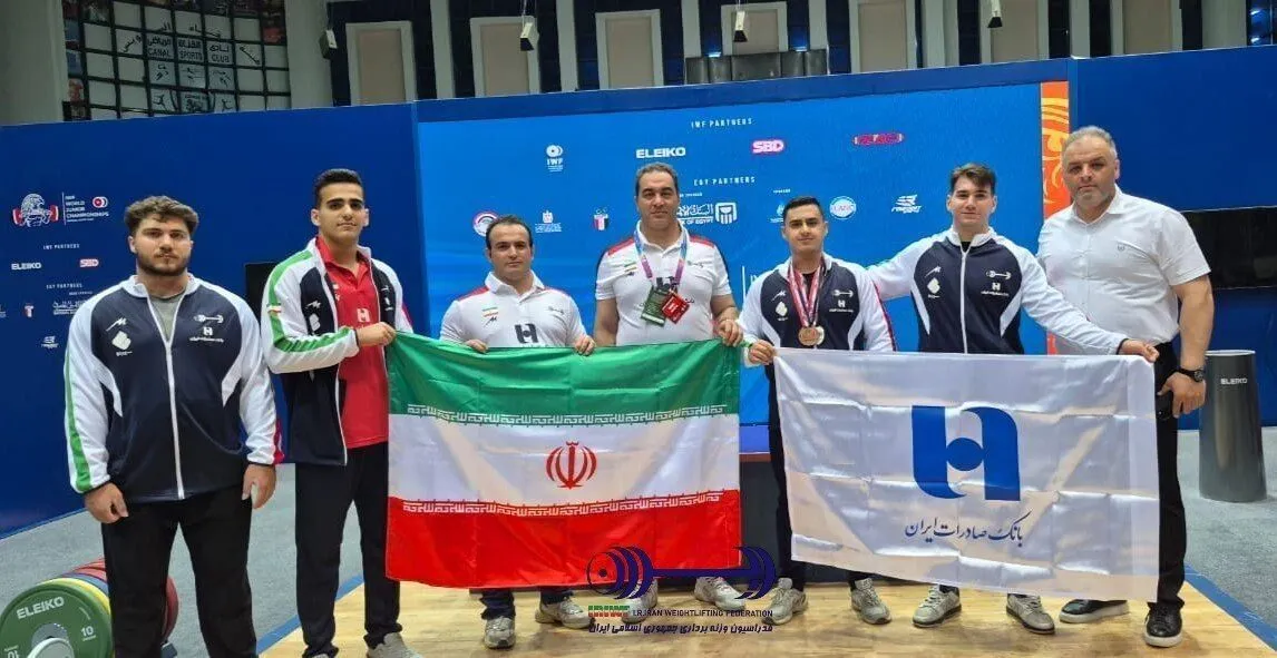 نایب قهرمان وزنه برداری جوانان جهان، مدالش را به شهدا تقدیم کرد