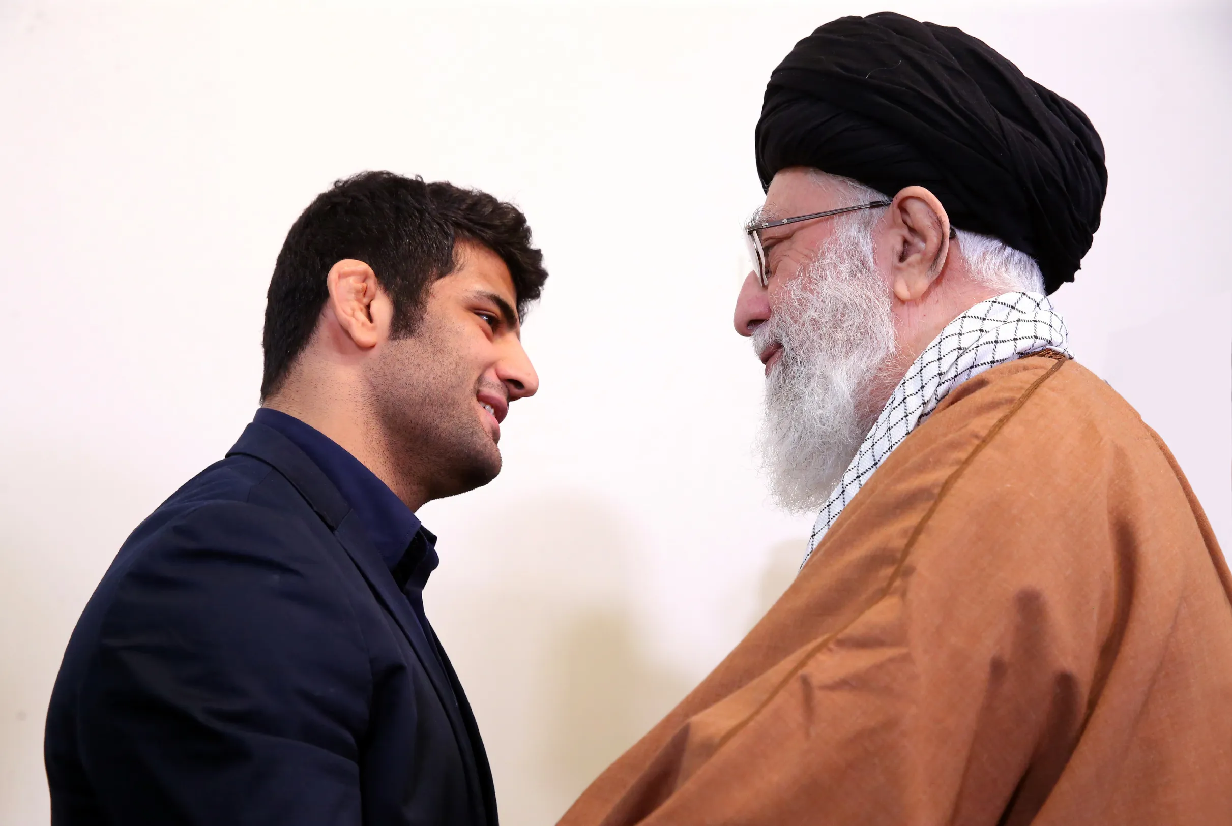 قهرمانی چون «ـ پوریای ولی » ...