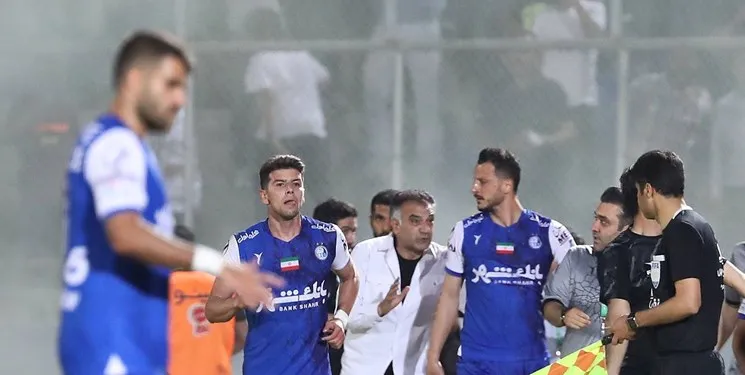طاهری: بازیکنان استقلال تحت تاثیر بی‌پولی نیستند