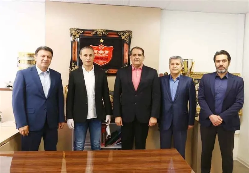 جر و بحث هاشمی و رسول‌پناه در جلسه هیئت‌مدیره باشگاه پرسپولیس