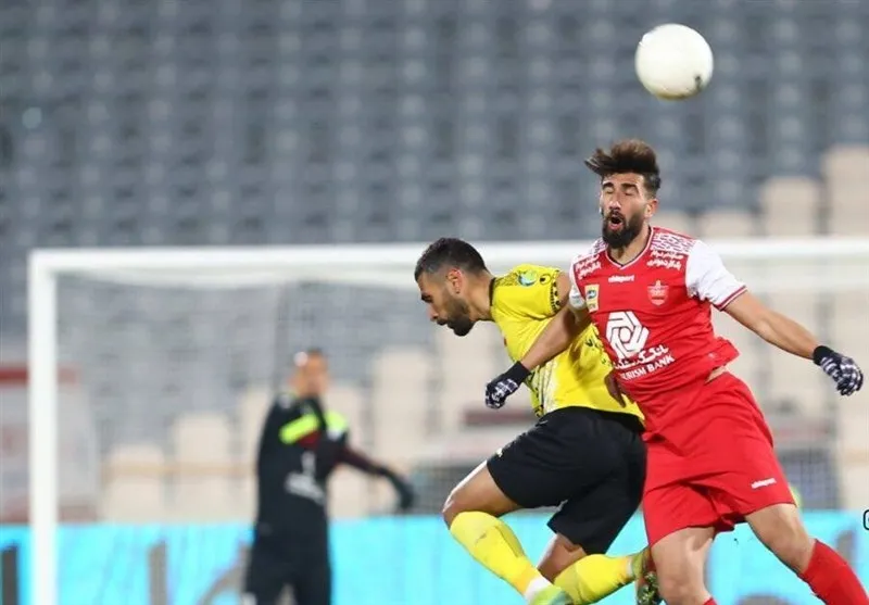 احتمال غیبت یک پرسپولیسی برابر استقلال