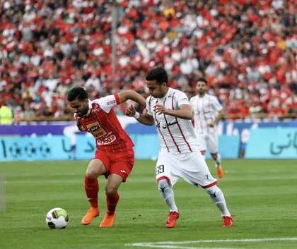 سپیدرود آخرین قربانی قرمزها/ پرسپولیسی ها جام قهرمانی را بالای سر بردند