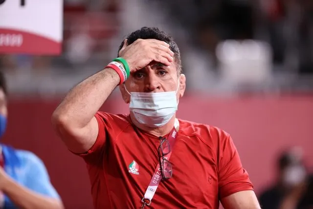 محمد بنا قصد خداحافظی دارد؟