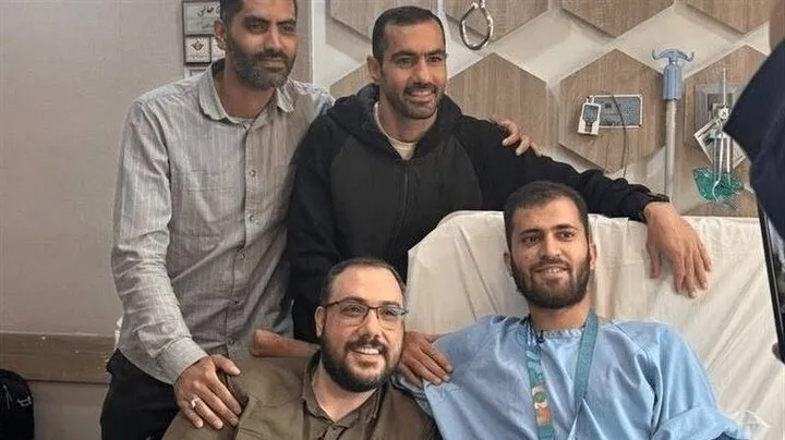مدال طلای قهرمان پارالمپیک به جانباز جنگ رمضان اهدا شد
