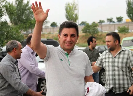 قلعه‌نویی: از من،‌وزیر و رئیس فدراسیون درباره کروش نپرسید!