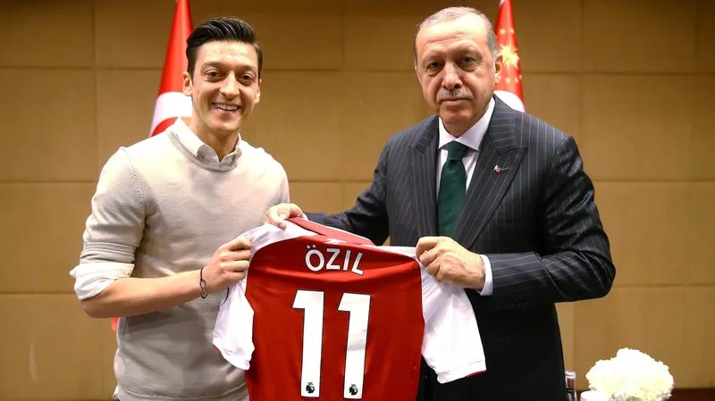 تشکر اردوغان از اوزیل بخاطر ترک تیم ملی آلمان