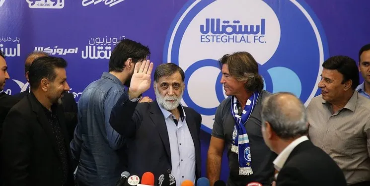 عضو هیات مدیره باشگاه استقلال: سکوت آجورلو جایز نیست