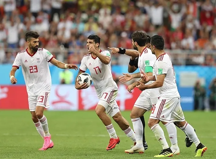 خداحافظی با افتخار