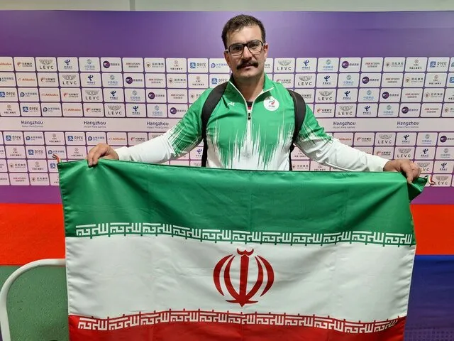 جوانمردی به مدال طلای پرتاب وزنه رسید