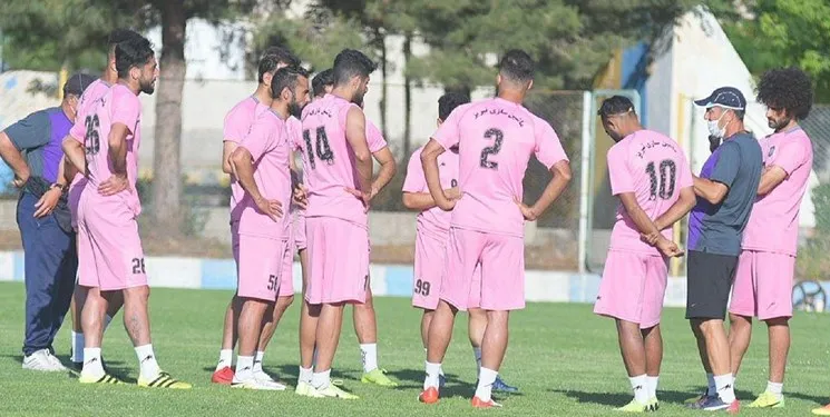 مدافع ماشین سازی هم رباط پاره کرد