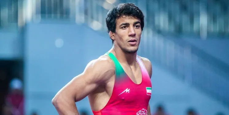 گرایی: مسئولین می‌خواهند پشت در اتاقشان بنشینیم!