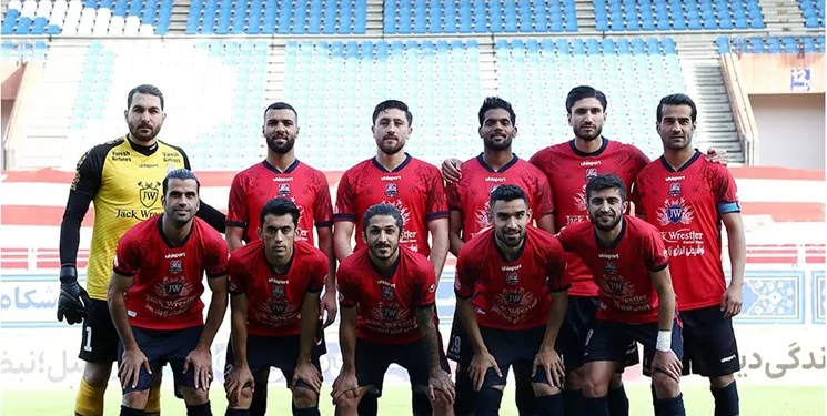 غیبت 2+2 بازیکن نساجی مقابل استقلال