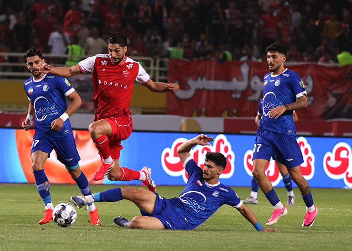 گزارش تصویری دیدار تیم های استقلال و پرسپولیس