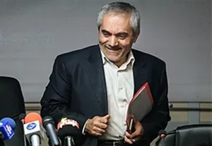 طاهری در پرسپولیس ابقا شد