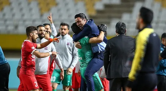 صنعت نفت 1 -نساجی 1/فرار نفتی ها از شکست در آخرین لحظات