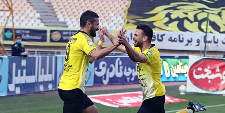 AFC:سپاهان با کمک شهباززاده صدرنشینی را از استقلال گرفت