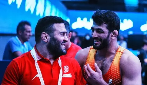 دعوت رسمی فدراسیون کشتی فرانسه از یزدانی