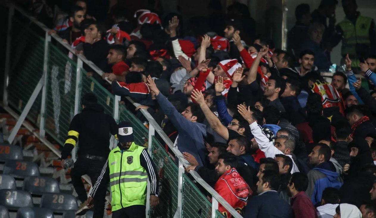 245 مصدوم در بازی سپاهان و پرسپولیس