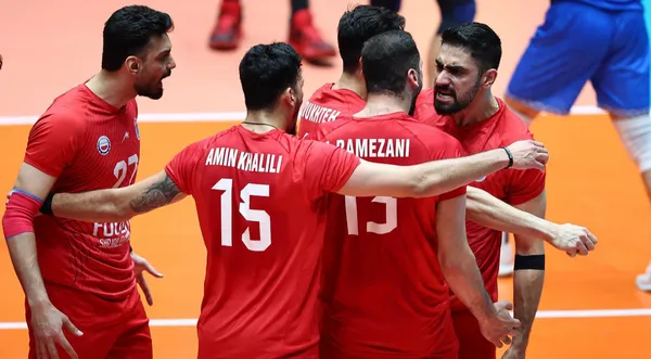 فولاد سیرجان، صدرنشین نیم فصل لیگ برتر والیبال