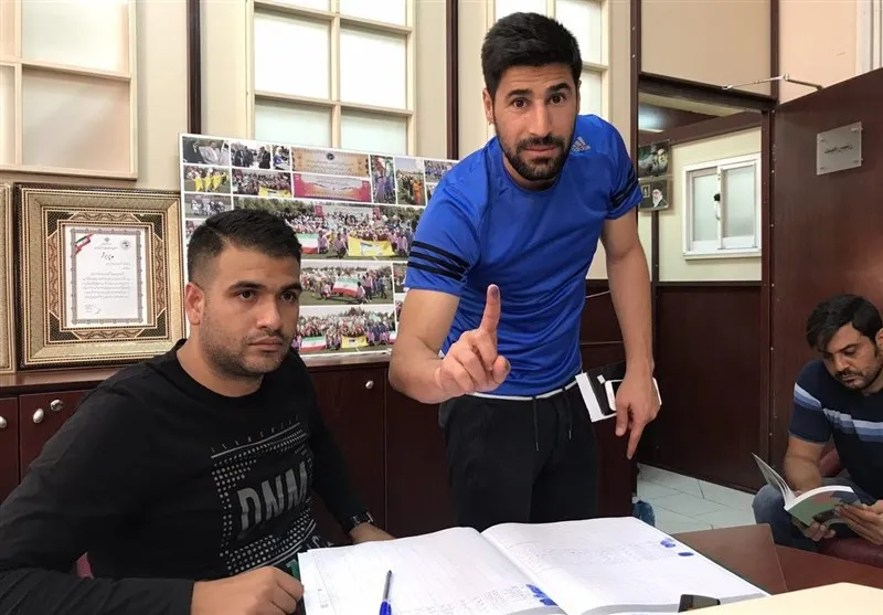 بیک‌زاده به اروند خرمشهر پیوست