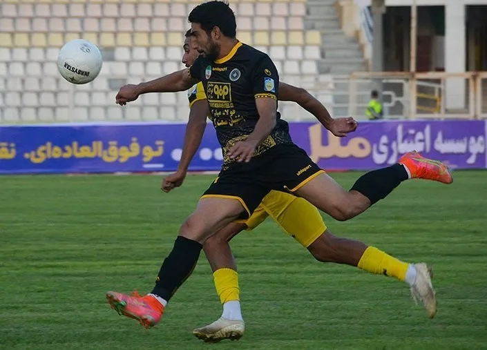 جدول لیگ برتر فوتبال/ صدرنشینی سپاهان، لغزش استقلال و صعود پرسپولیس