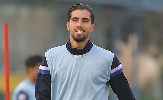 توافق هافبک گل‌گهر با استقلال