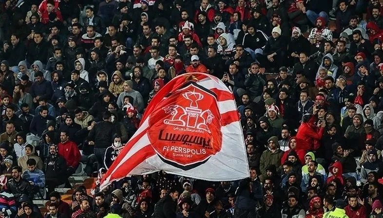 حل مشکل چند هوادار پرسپولیس با پادرمیانی مدیرعامل
