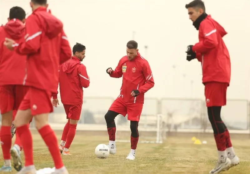 شانس کم ۲ پرسپولیسی برای بازی در دربی