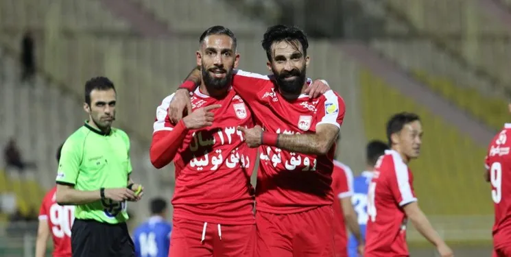 مدافع مغضوب تراکتور باید به فکر تیم جدید باشد