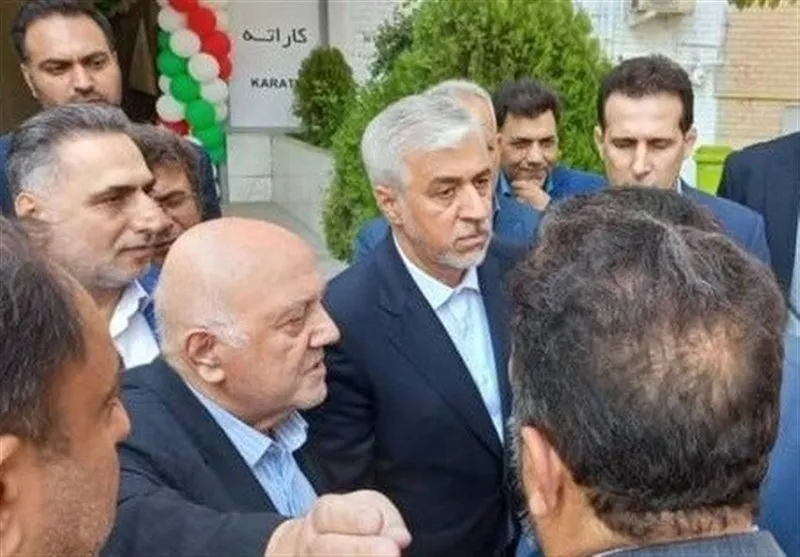 دیدار وزیر ورزش و جوانان با اعضای جمعیت حامیان هواداران فوتبال