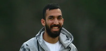 چشمی با الاهلی به توافق رسید