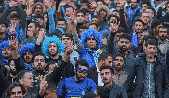جریمه استقلال به دلیل فحاشی تماشاگران