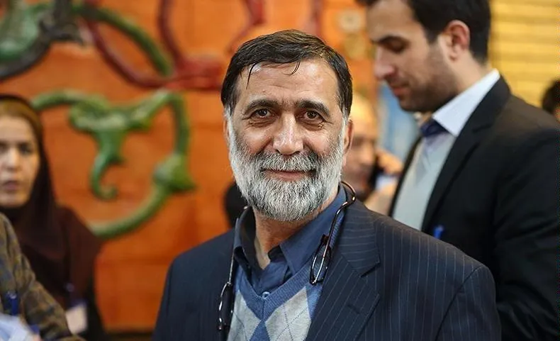 آجرلو: سه شنبه بزرگترین تکیه تهران را بر پا کنیم/کفش جفت کن عزاداران هستم