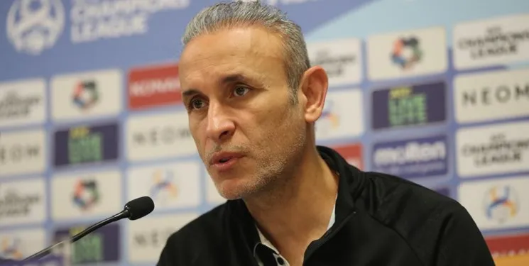 گل محمدی: شکست سپاهان راحت نیست اما پرسپولیس می‌تواند