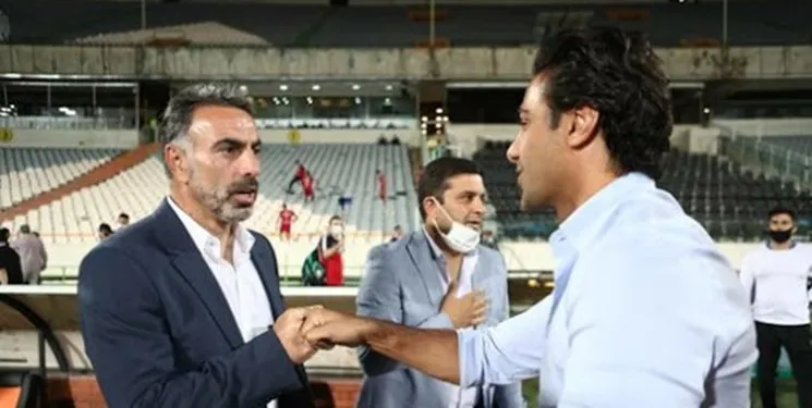 فکری وارد ساختمان باشگاه استقلال شد