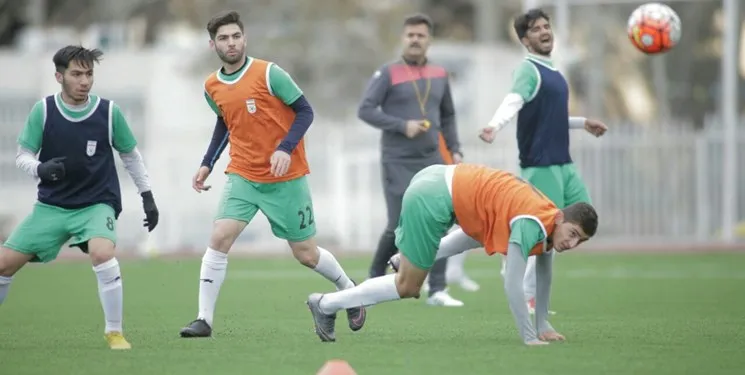 پورموسوی 27 بازیکن را به اردوی جوانان فرا خواند