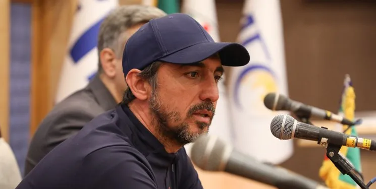 رحمتی: پرسپولیس و سپاهان در لیگ قهرمانان به چالش خوردند
