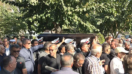 مرحوم کاشانی در ورزشگاه شهید شیرودی تشییع شد