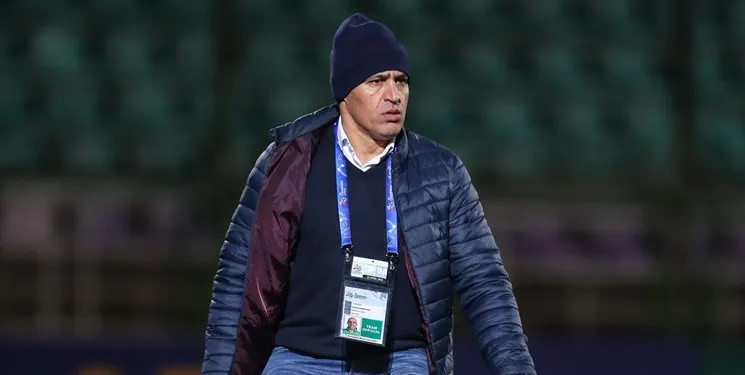 منصوریان: اگر نمی‌گذارند، چطور پرسپولیس 3 سال قهرمان شد؟