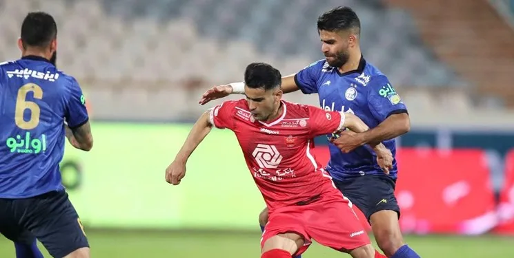 مشکل مجوز حرفه‌ای پرسپولیس و استقلال حل شد