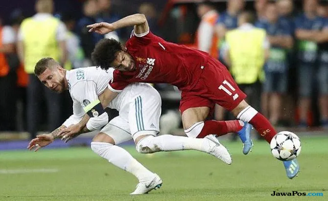 وقتی راموس فن ممنوعه جودو را در فوتبال استفاده می‌کند