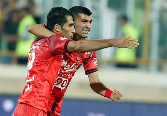 پرسپولیس صدر جدول را از تراکتورسازی گرفت/ماشین سازی در بحران
