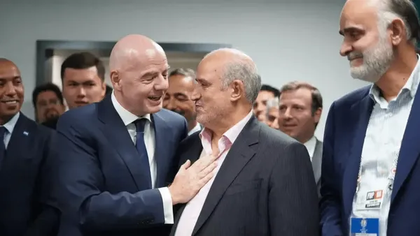 هدیه ۱۰ میلیون دلاری رئیس فیفا به ایران!