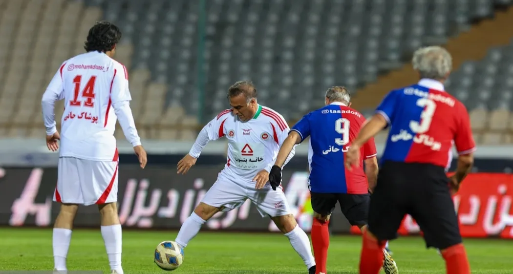 برد پرگل منتخب ۹۸ برابر پیشکسوتان سرخابی