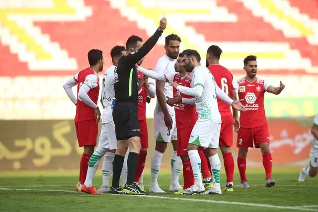 پرسپولیس و ذوب آهن جریمه شدند
