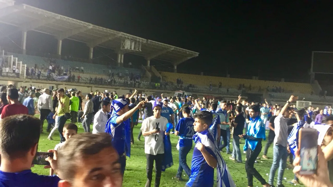 عکس/ عجیب ترین صحنه از جشن قهرمانی استقلال