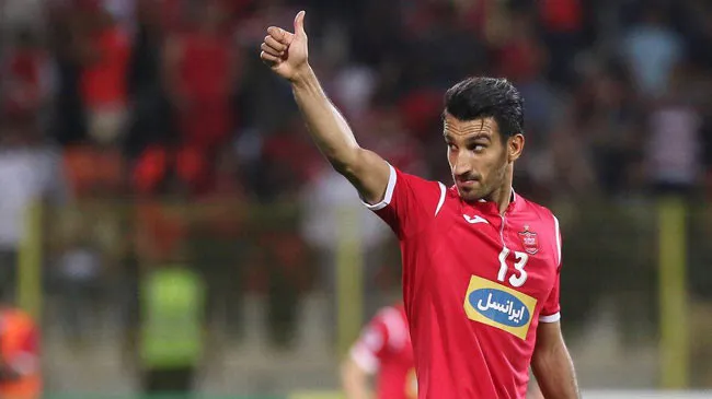 بازیکن پرسپولیس به بازی مقابل استقلال می‌رسد
