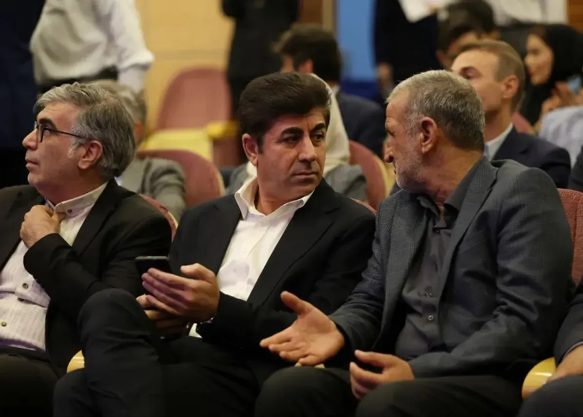 ممبینی از سمت دبیرکلی فدراسیون فوتبال کنار رفت / سرپرست جدید معرفی شدند