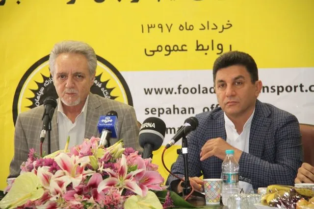 قلعه‌نویی:‌ هفته‌ای یکی دو بار با سروش صحبت می‌کنم/ گلر خوب از پدر و مادر خوب بهتر است!